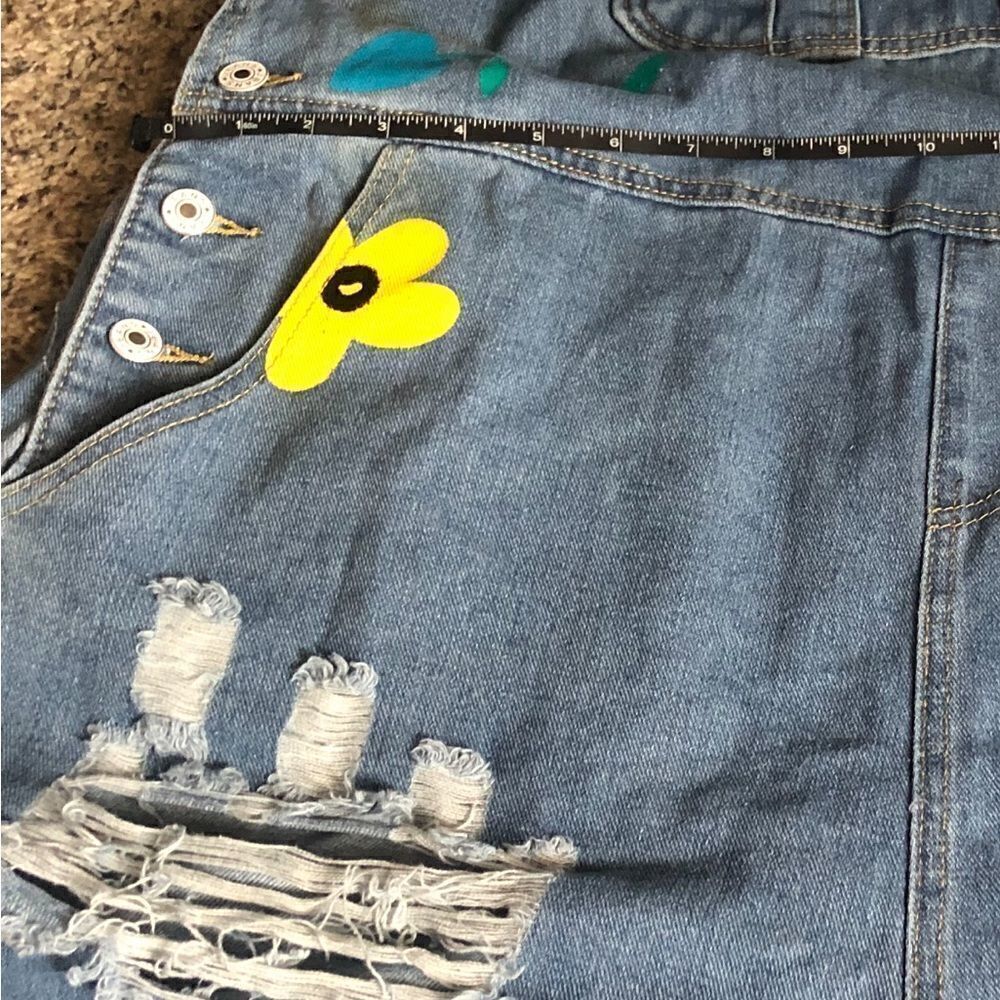 Jean overalls  with pockets and hand painted daisies distressed look. - Picture 6 of 9